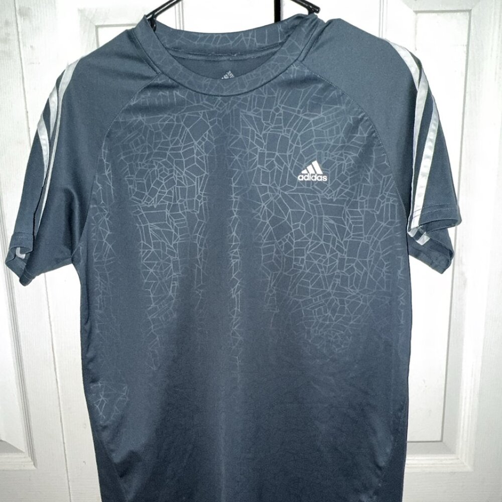 Adidas Boys XL Gray Sporty T Shirt